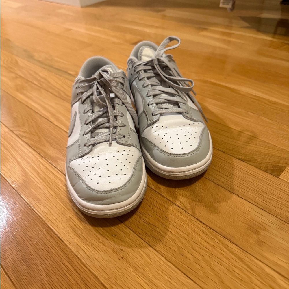Nike Light Gray and White Dunks size 7 - Picture 3 of 8